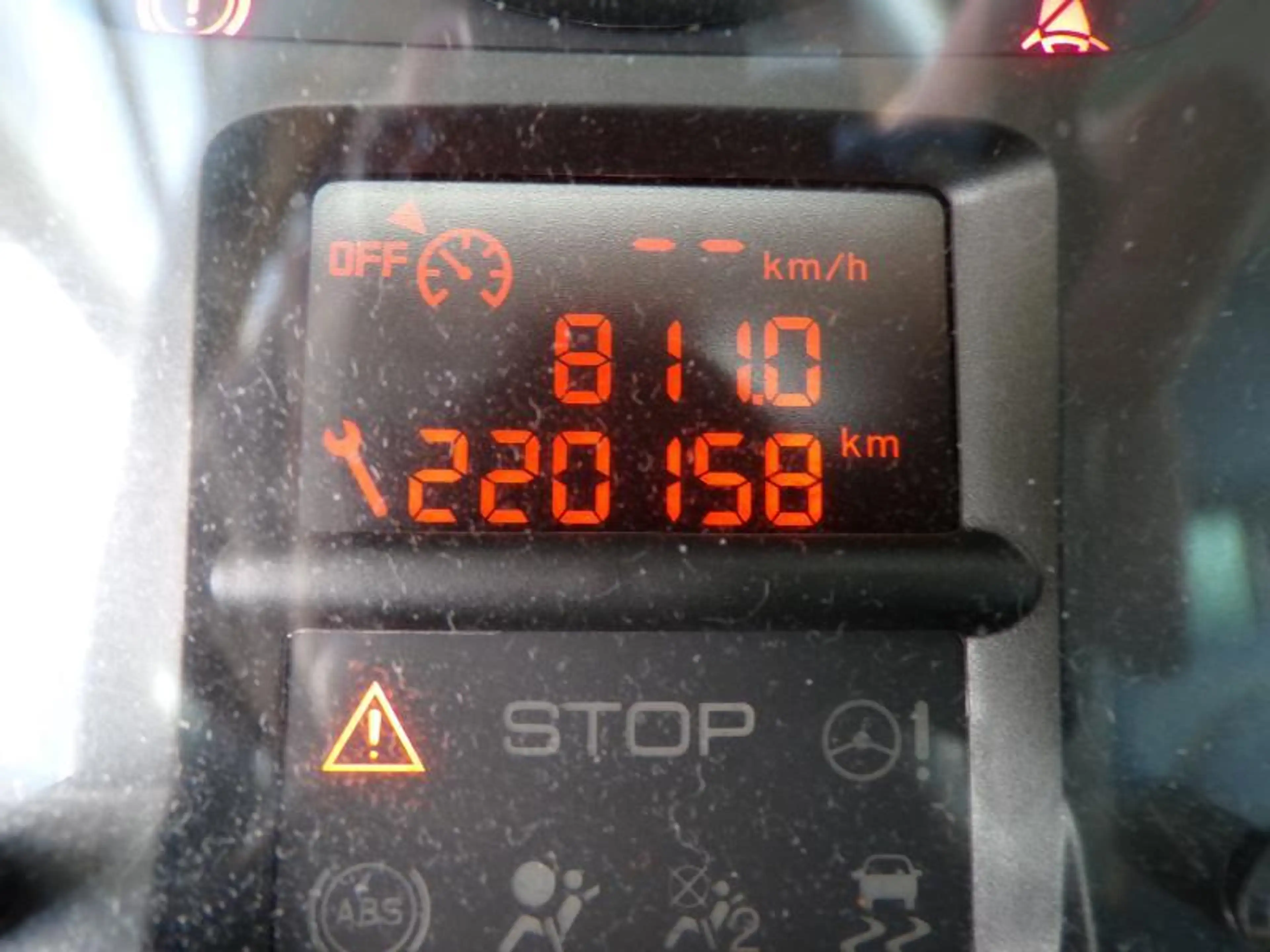 Citroen Berlingo 1.6 HDi 99cv Gris 05/18 Airco Capteurs Cruise — photo 14