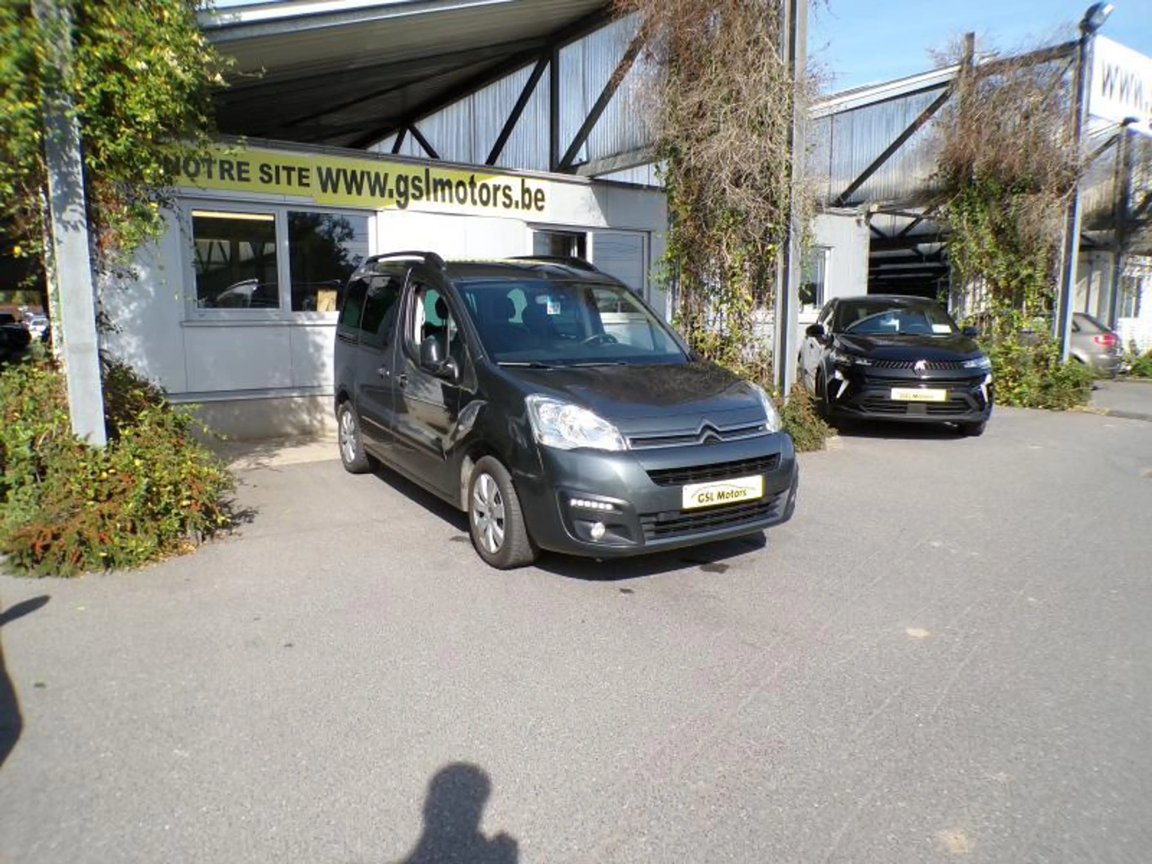 Citroen Berlingo 1.6 HDi 99cv Gris 05/18 Airco Capteurs Cruise — photo 3