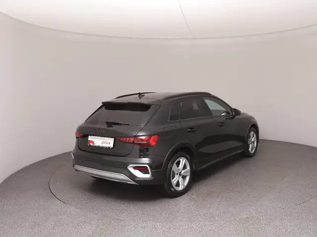 Audi A3 view 4