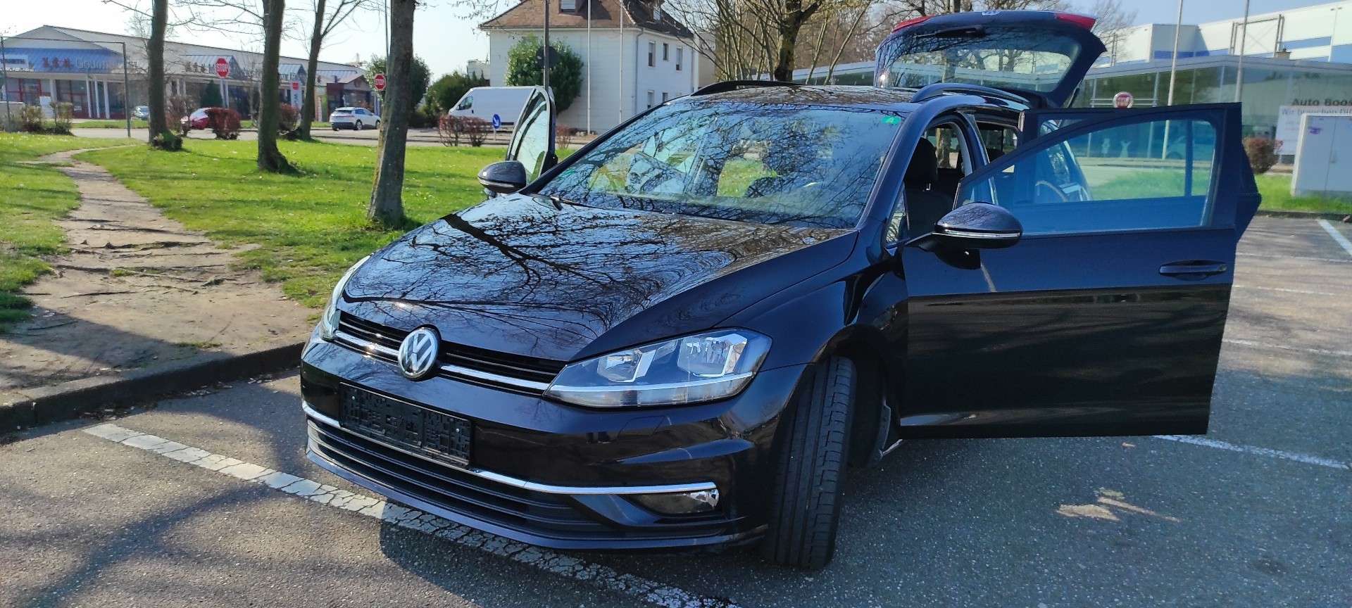 Second hand Volkswagen Golf 1.6