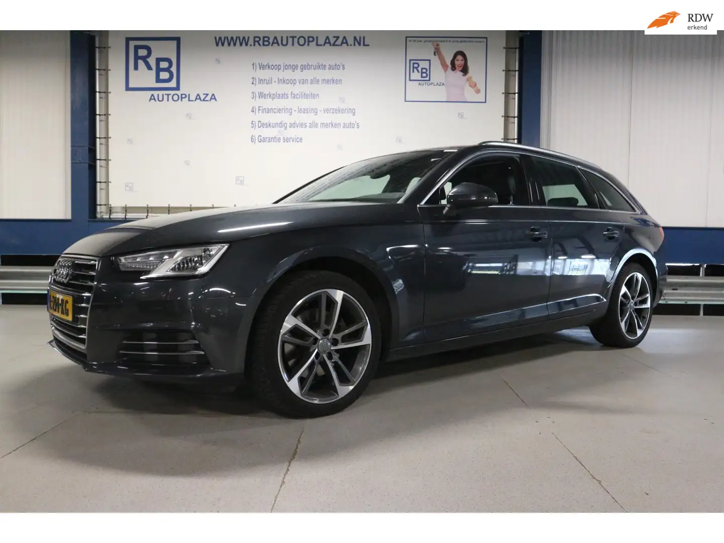 Audi A4 Avant 1.4 TFSI Sport S line black edition / 12 MAA Gris - 1