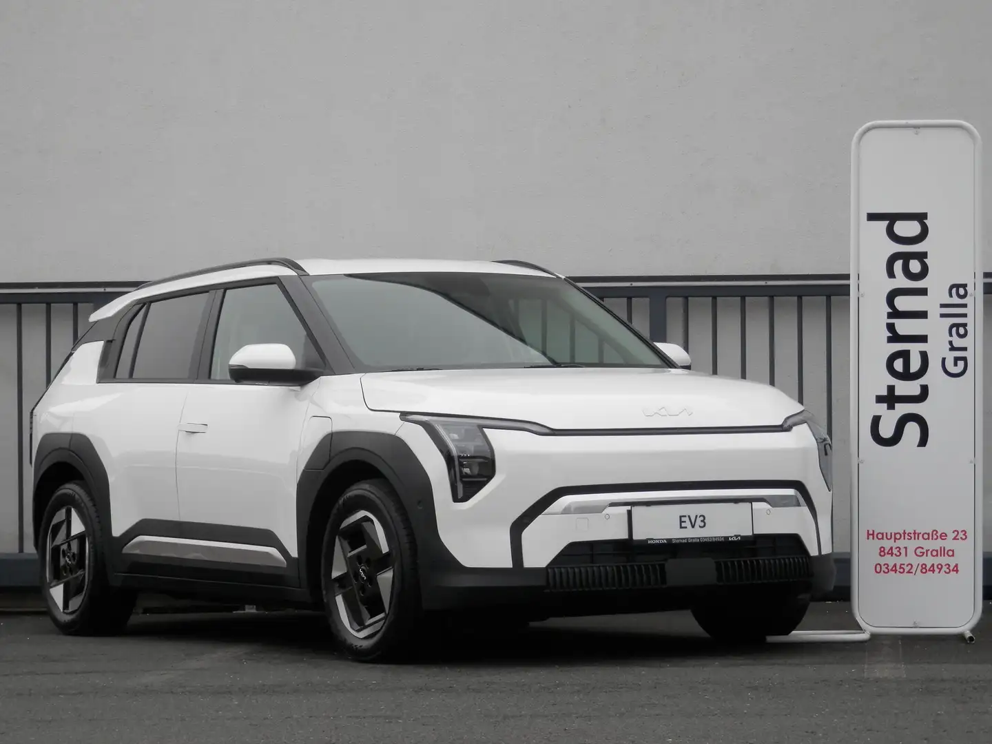 Kia EV3 FWD 81,4kWh Long Range Earth plus Weiß - 2