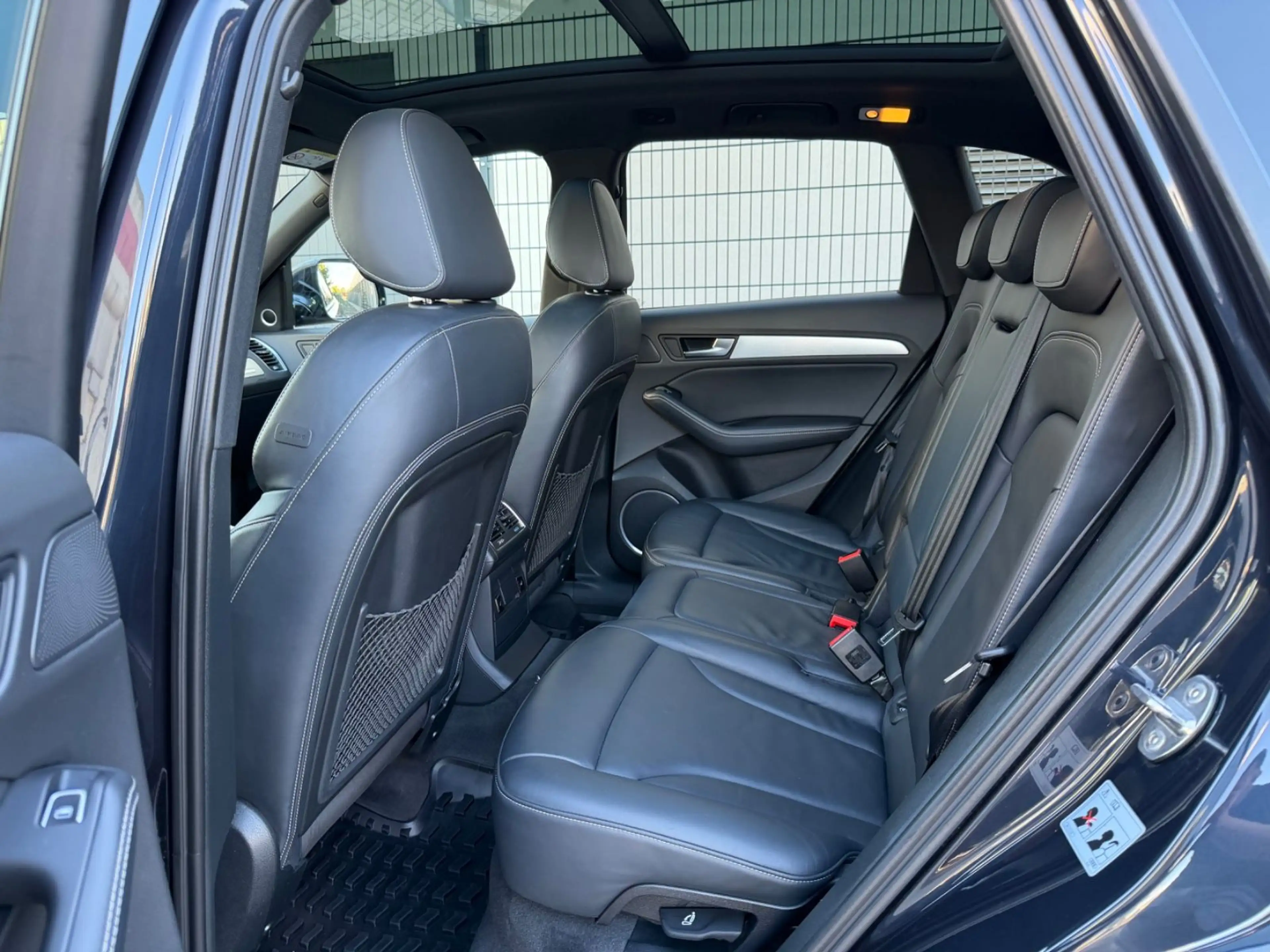 Audi SQ5 3.0 TDI quattro ACC/PANO/B&O/RFK/STANDHEIZ — photo 14