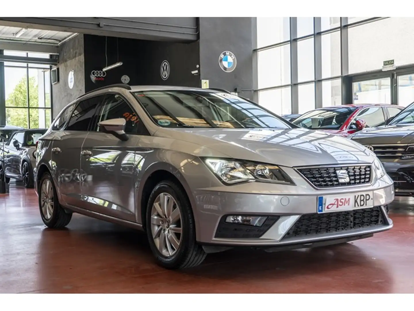SEAT Leon ST 1.2 TSI S&S Reference 110 Argintiu - 2