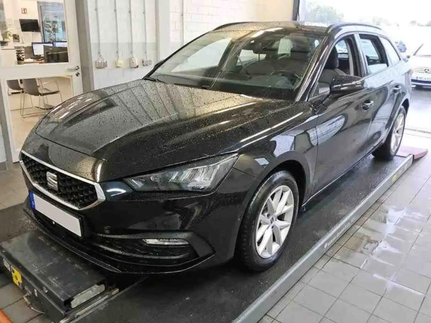 SEAT Leon ST 2.0 TDI STYLE DSG LED*Navi*LHZ*ACC*SHZ Schwarz - 2