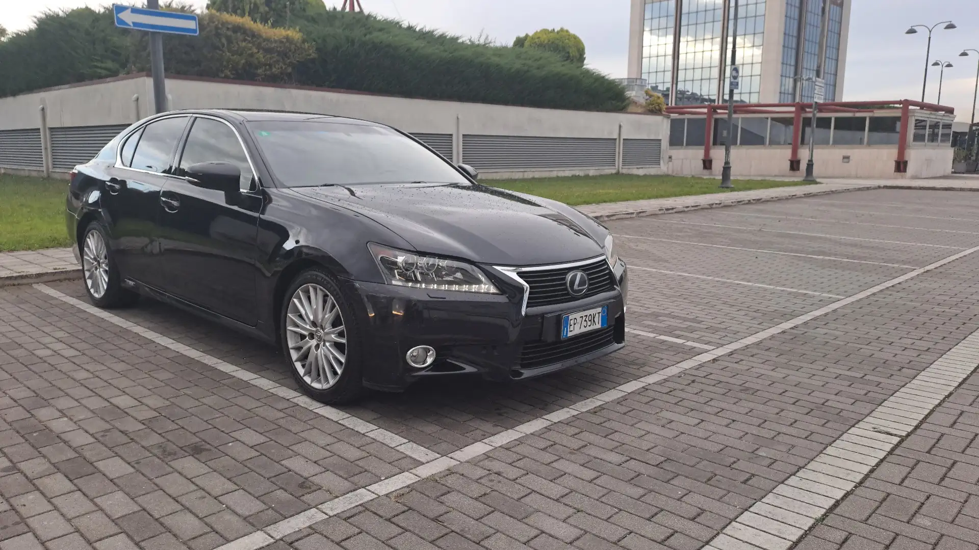 Lexus GS 450h Luxury Line - 1