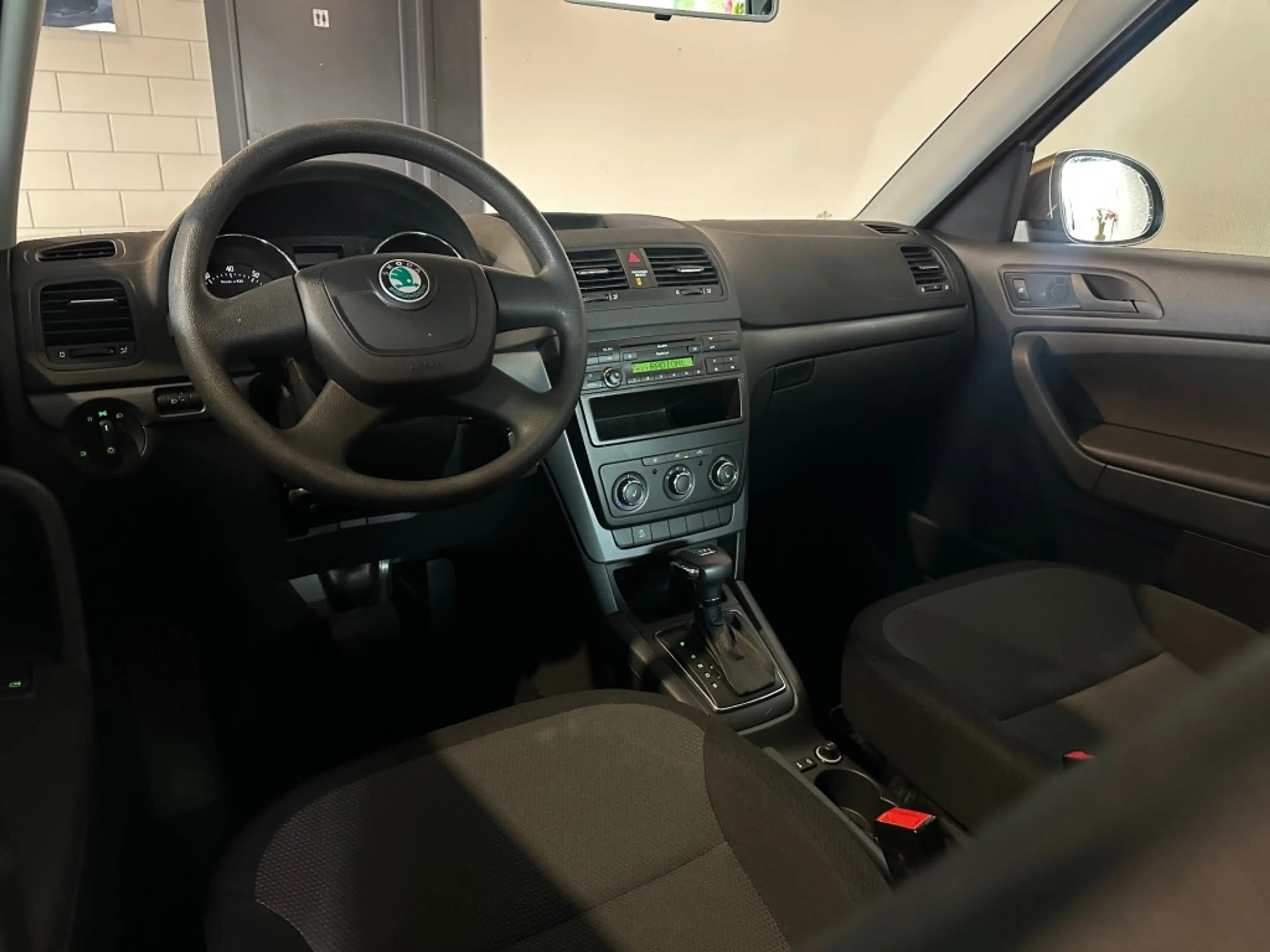Skoda Yeti 1.2 TSI COMFORT l STOELVERW l AIRCO l AUTOMAAT l — photo 15