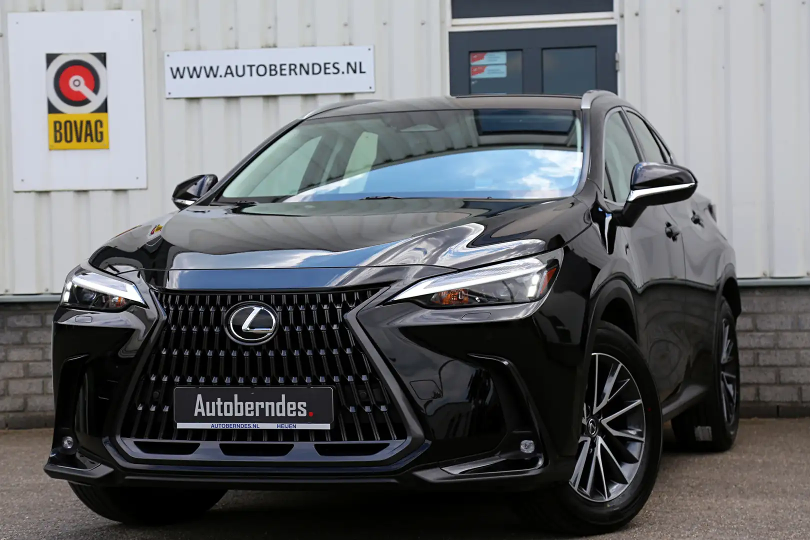 Lexus NX 350h 350h*Fabrieksgarantie t/m02-2034!*Perfect Onderh.* Чорний - 1