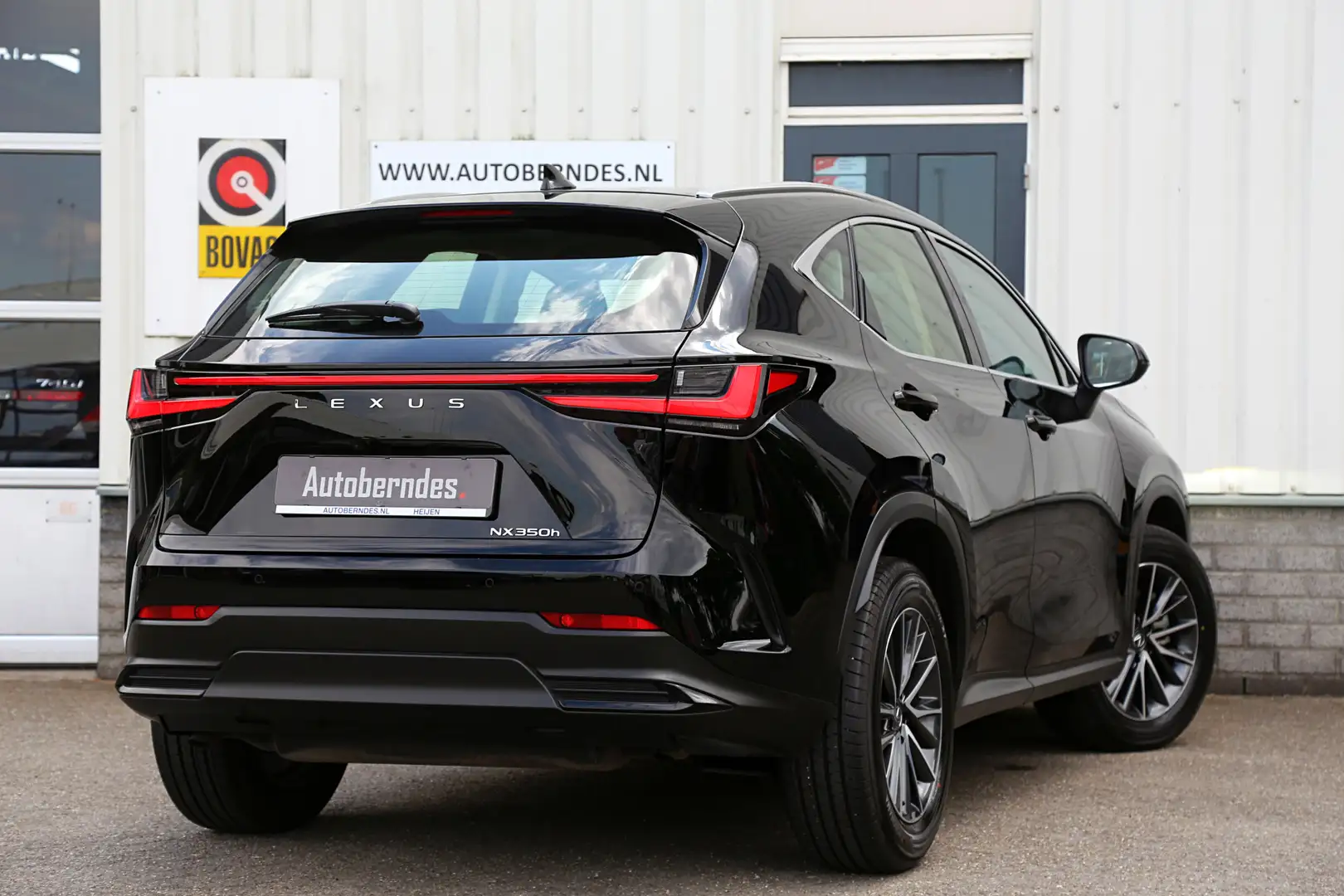 Lexus NX 350h 350h*Fabrieksgarantie t/m02-2034!*Perfect Onderh.* Чорний - 2