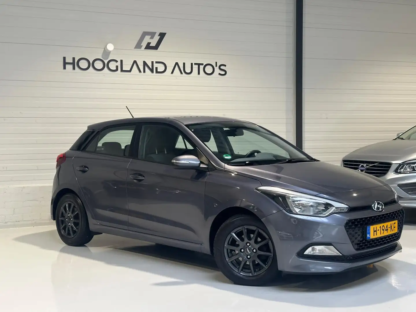 Hyundai i20 1.2 HP Business Edition 2015 Airco TOPSTAAT Grijs - 2