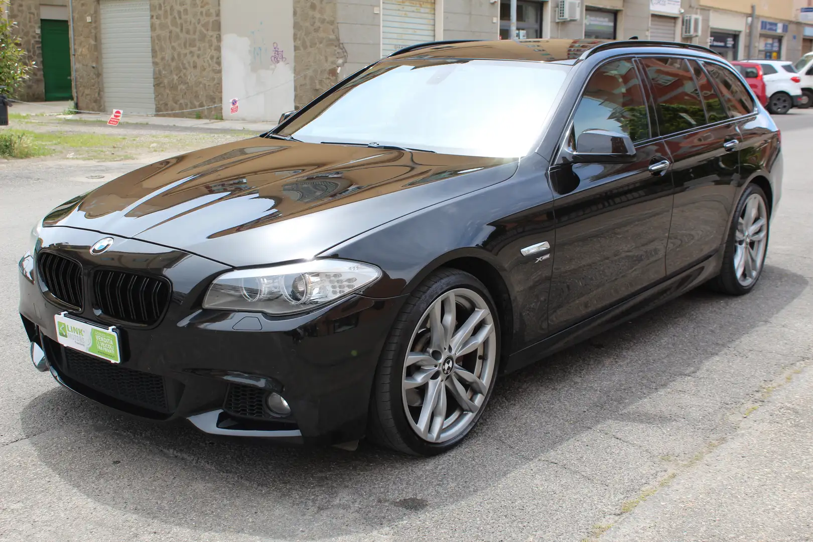BMW 525 Serie 5 F11  525d Touring xdrive Msport auto crna - 1