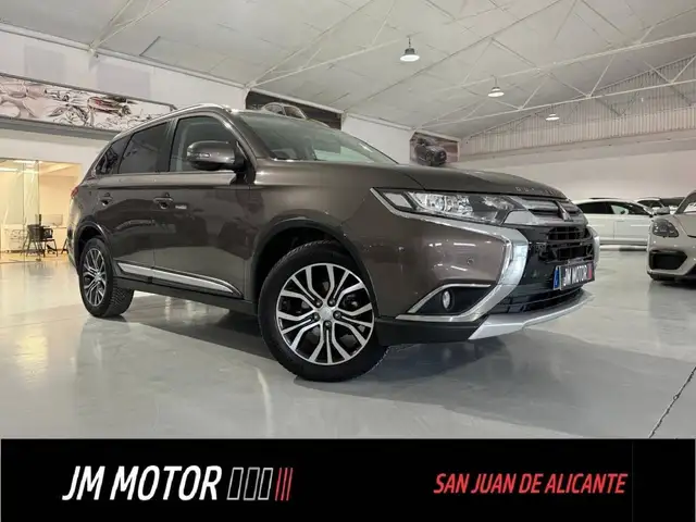 Mitsubishi Outlander 200 MPI Motion 2WD 7pl. CVT
