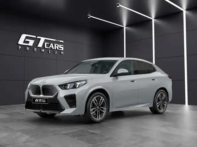 BMW iX2 xDrive30A