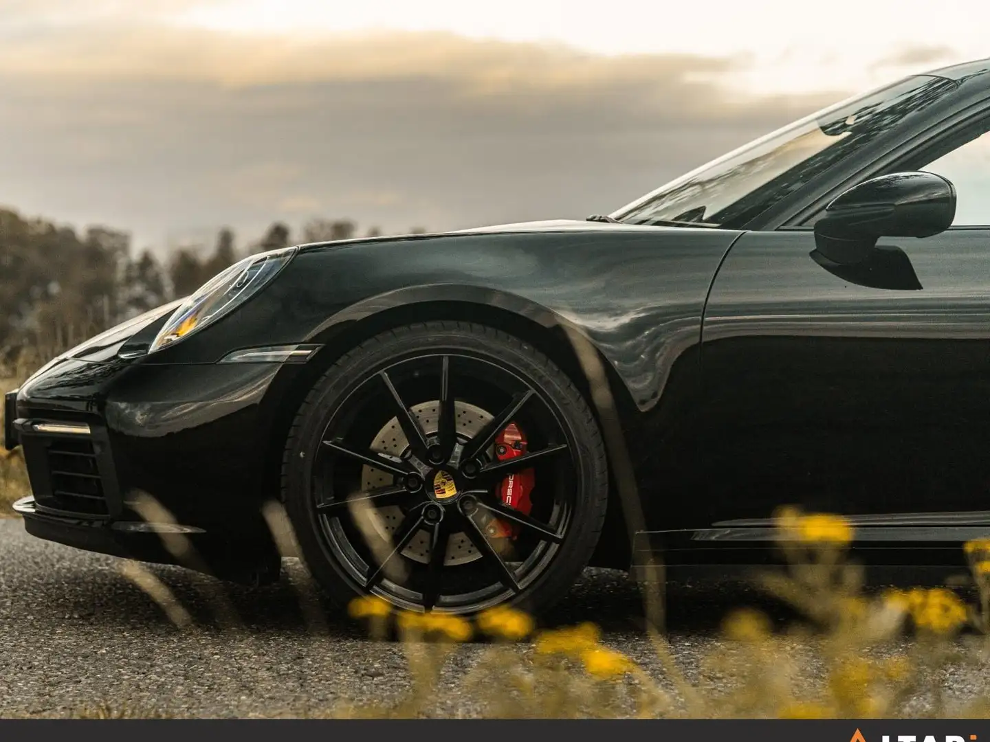 Porsche 992 Carrera S SportChrono Sportabgas BOSE Soundsystem Schwarz - 2