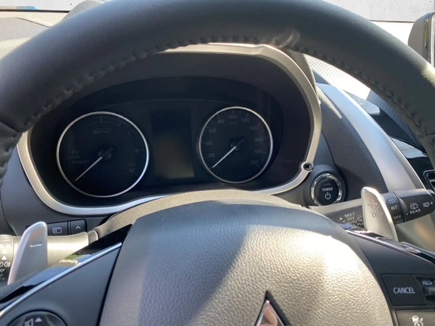 Mitsubishi Eclipse Cross PHEV Select – Allrad, Automatik, Top-Preis! Weiß - 2