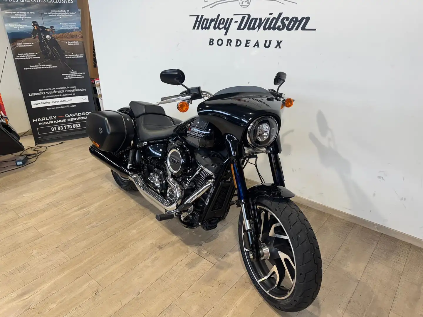 Harley-Davidson Sport Glide Noir - 2
