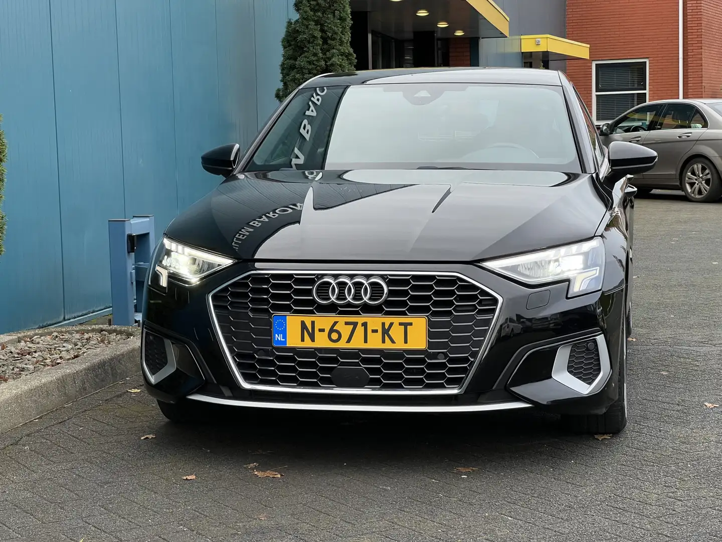 Audi A3 Sportback 30 TFSI Attitude S-tronic AUT. CARPLAY|C Noir - 2