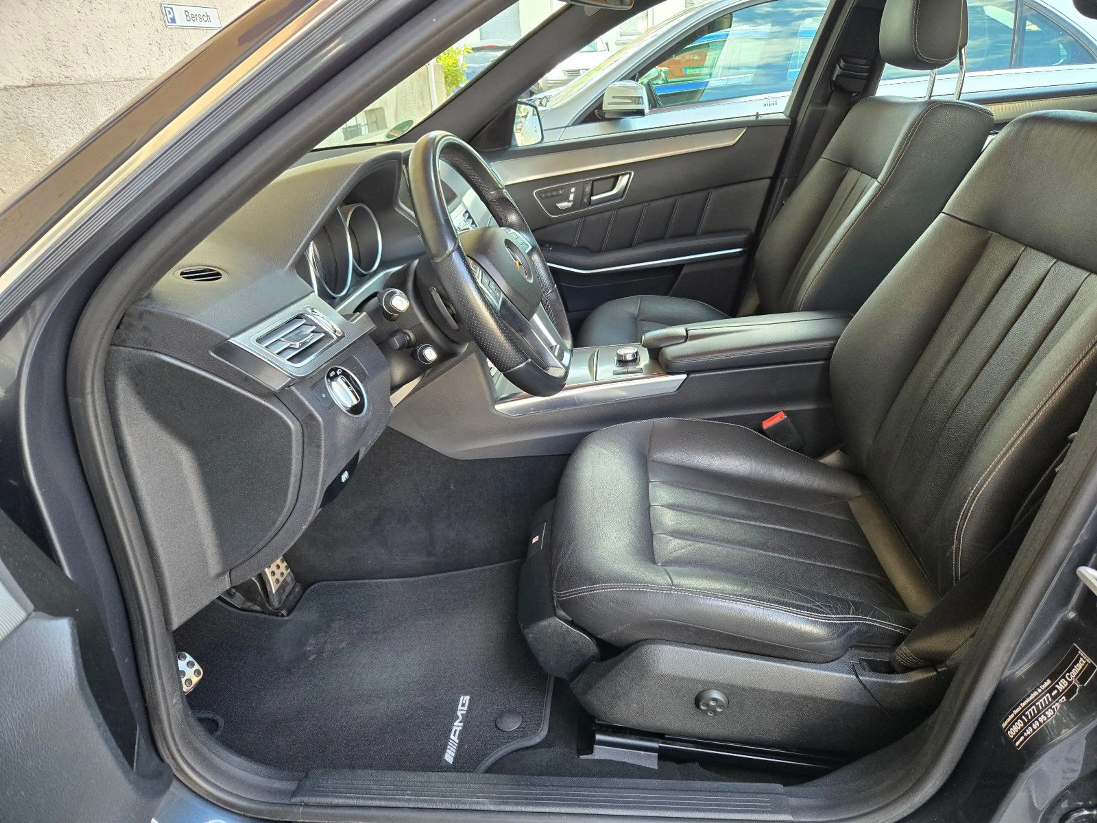 Mercedes-Benz E 250 E T-Modell E 250 CGI AMG — photo 10