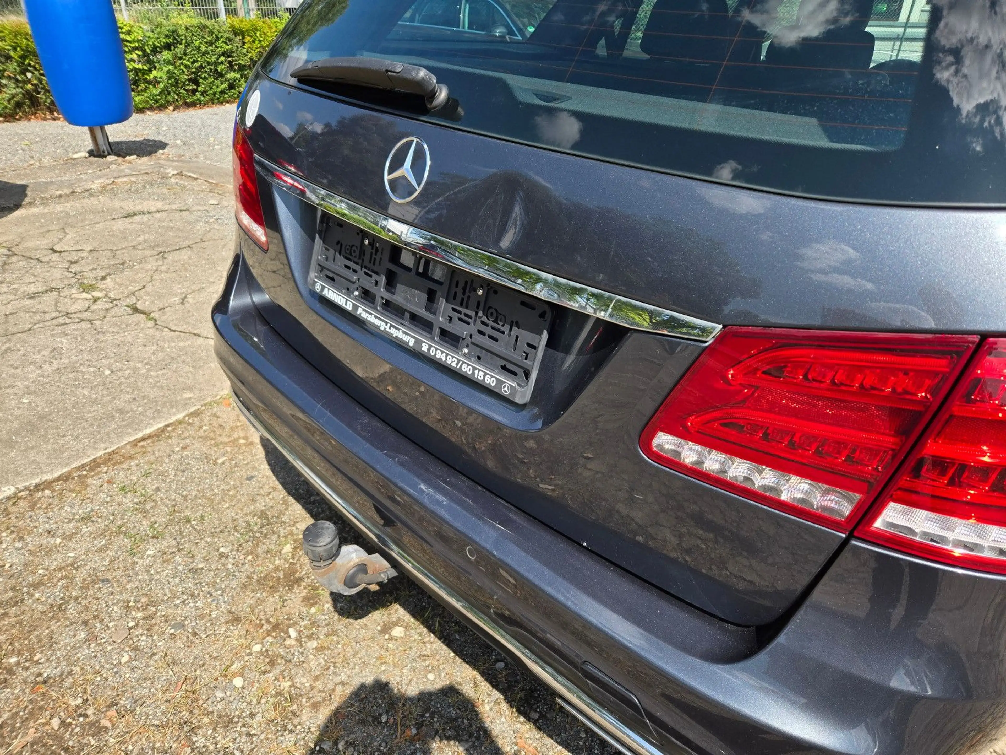 Mercedes-Benz E 250 E T-Modell E 250 CGI AMG — photo 6