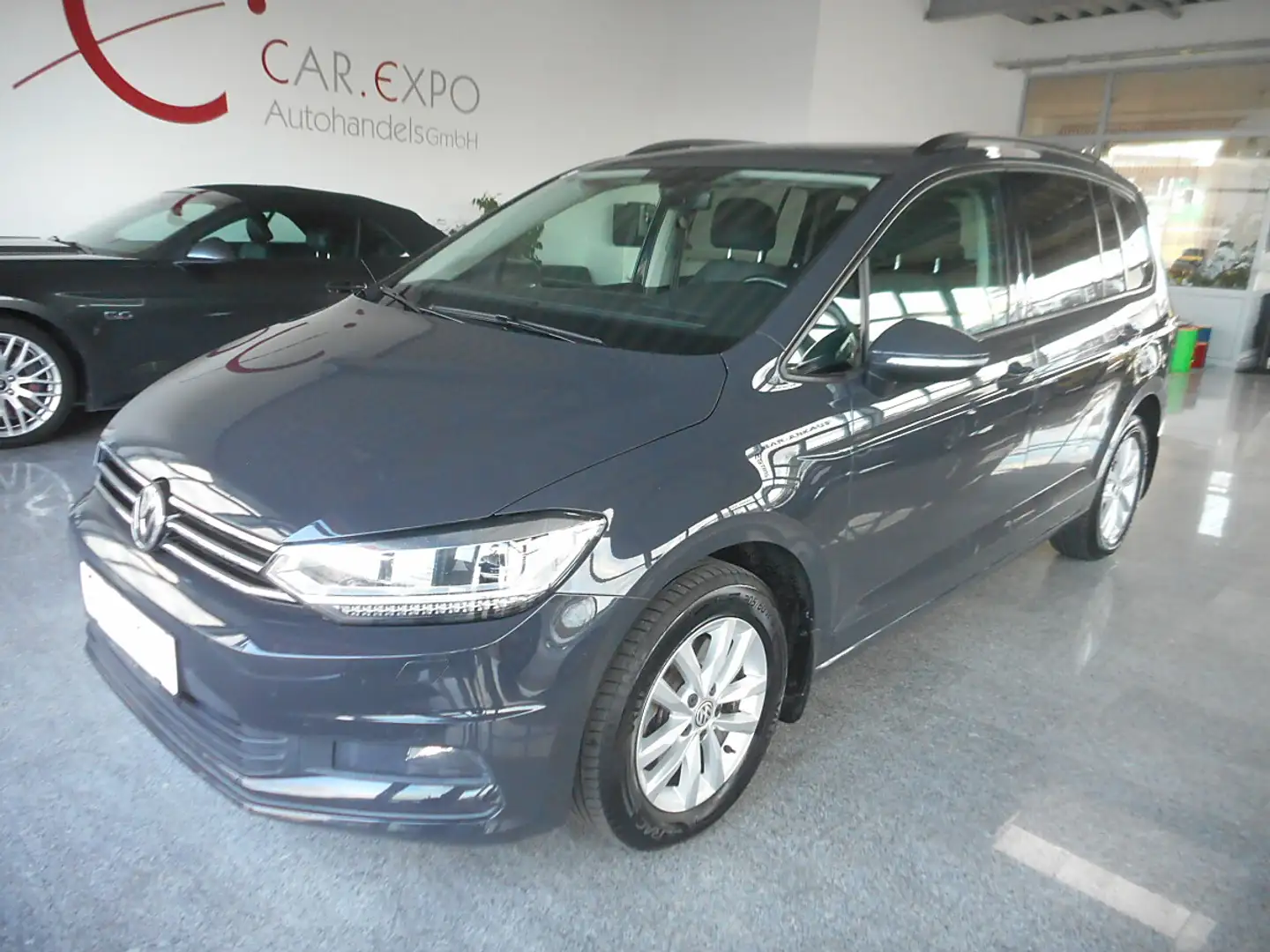 Volkswagen Touran Comfortline 2,0 BMT TDI DSG Grau - 1