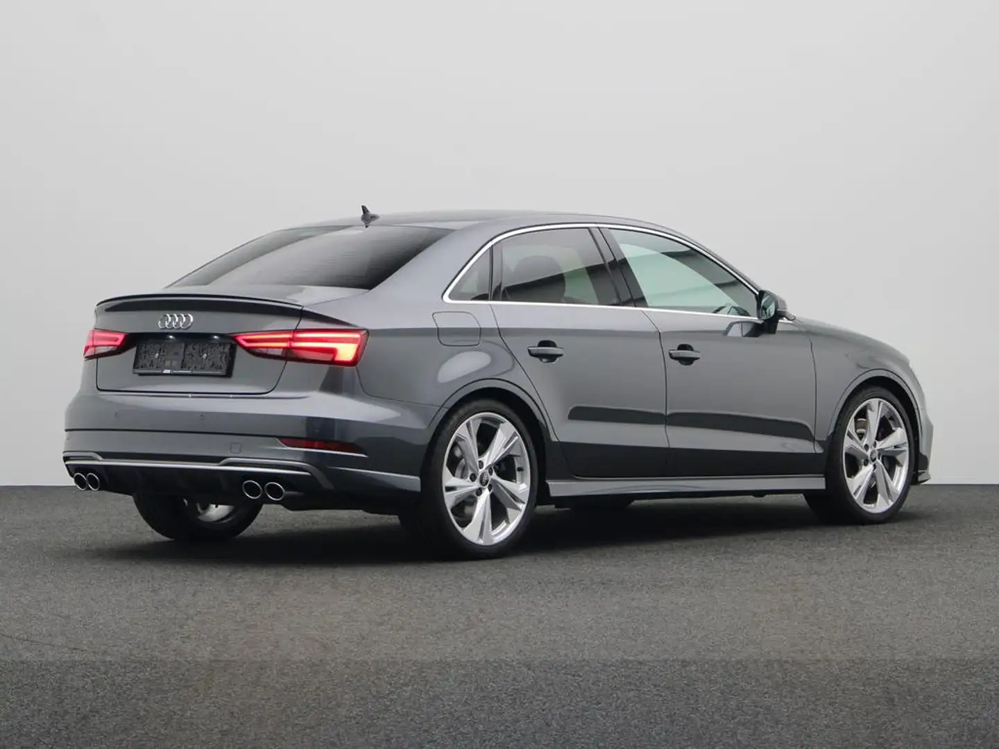 Audi S3 Sedan 2.0 TFSI 300 PK QUATTRO S-TRONIC Szürke - 2