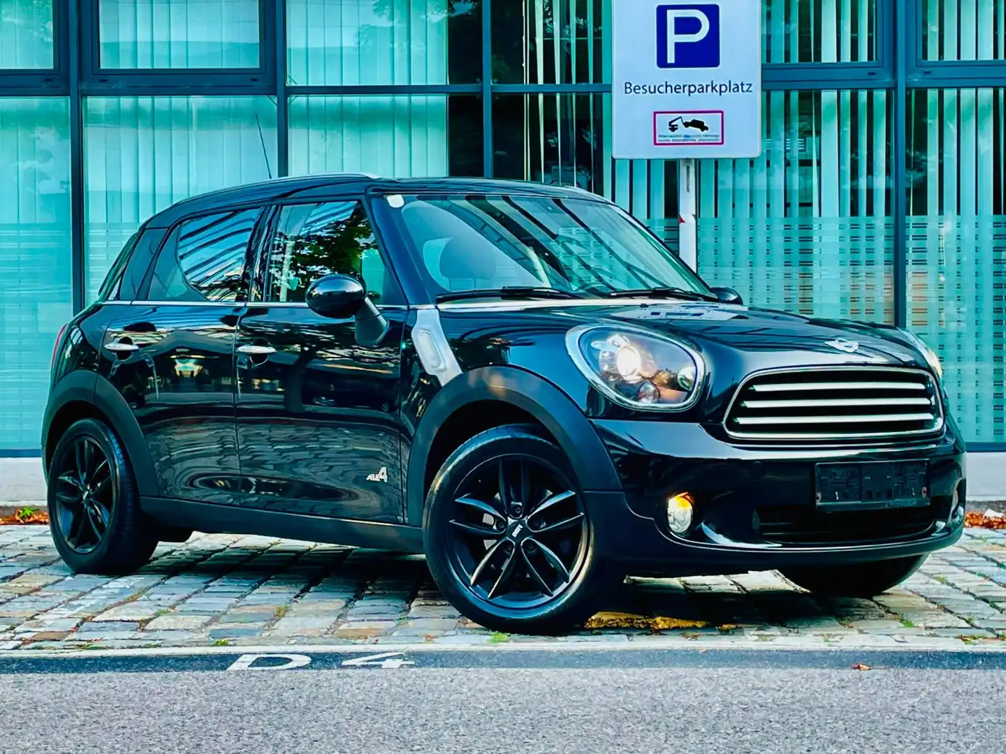 MINI Cooper D Countryman MINI Countryman COOPER D ALL4 COOPER Schwarz - 2