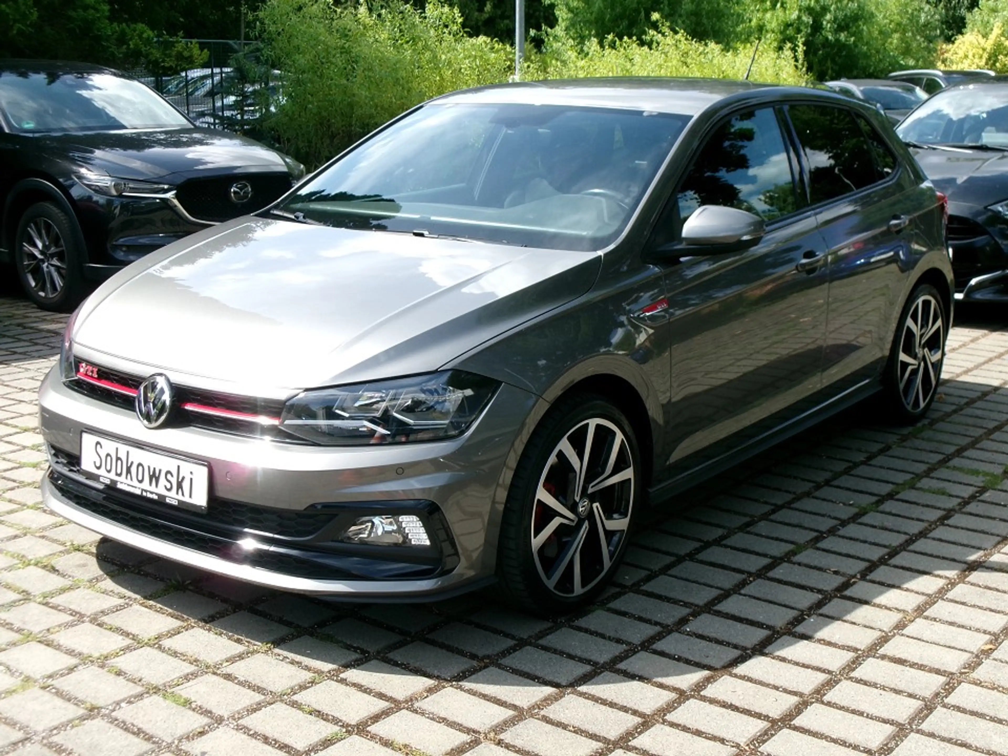 Volkswagen Polo VI GTI DSG — photo 3
