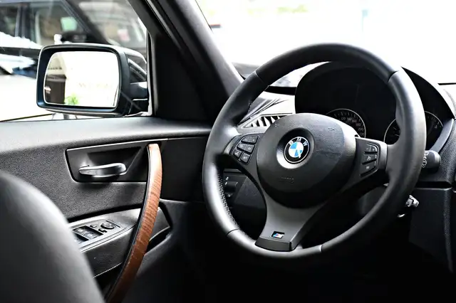 BMW X3 view 13