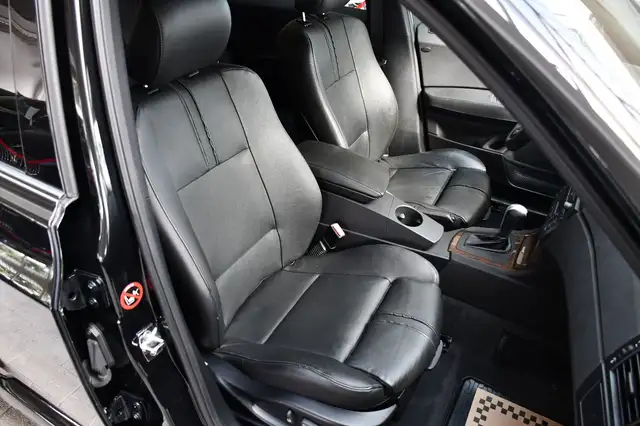 BMW X3 view 8
