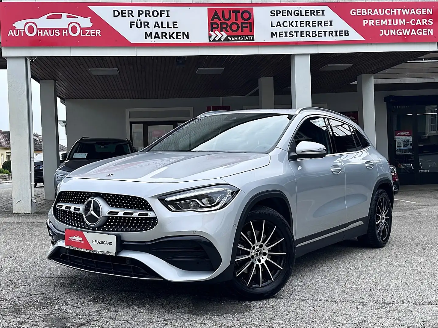 Mercedes-Benz GLA 220 d Aut. AMG-Line *MB Voll-Garantie, LED High.Per... Gris - 1