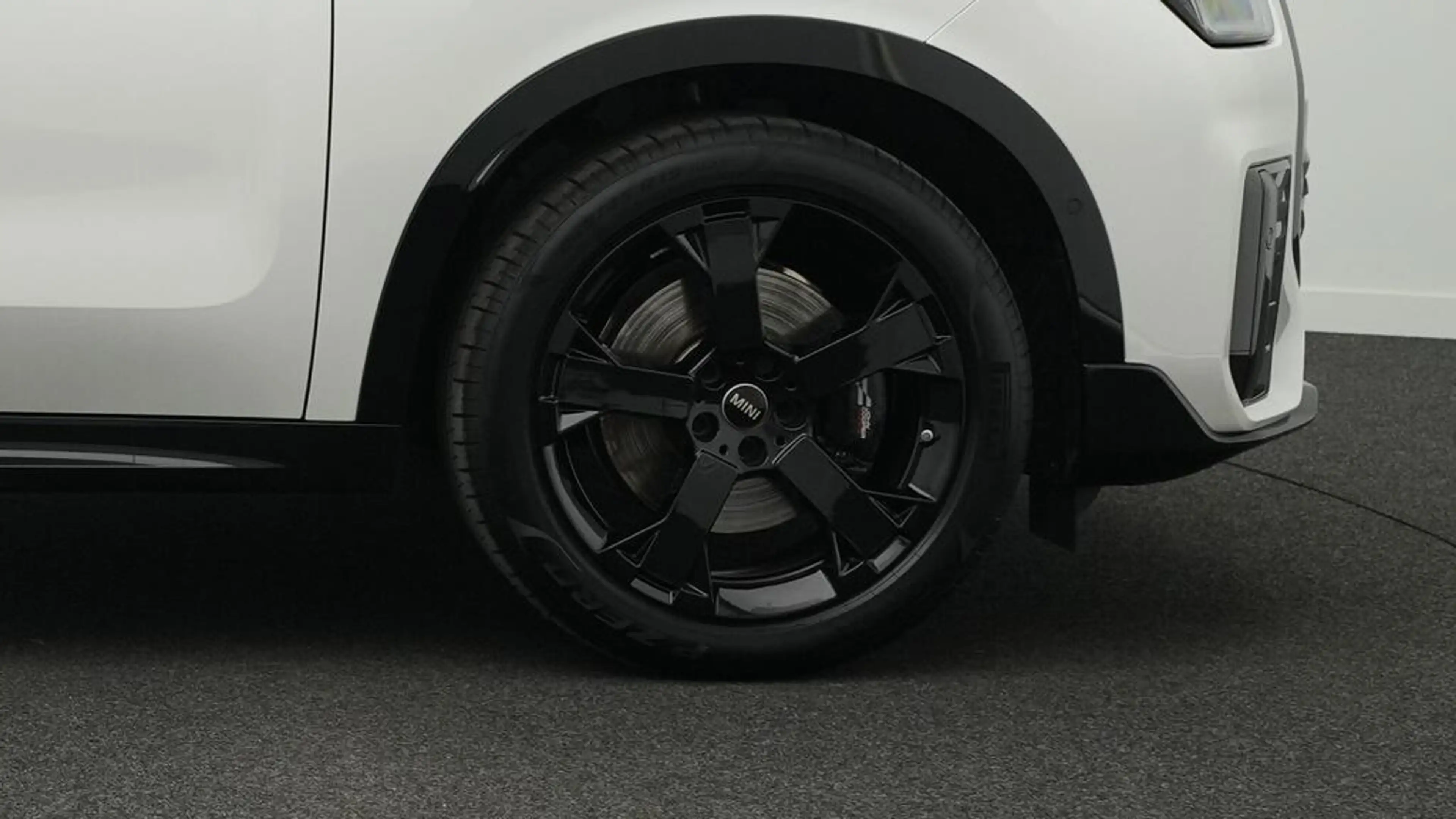 MINI Countryman C John Cooper Works Trim — photo 12