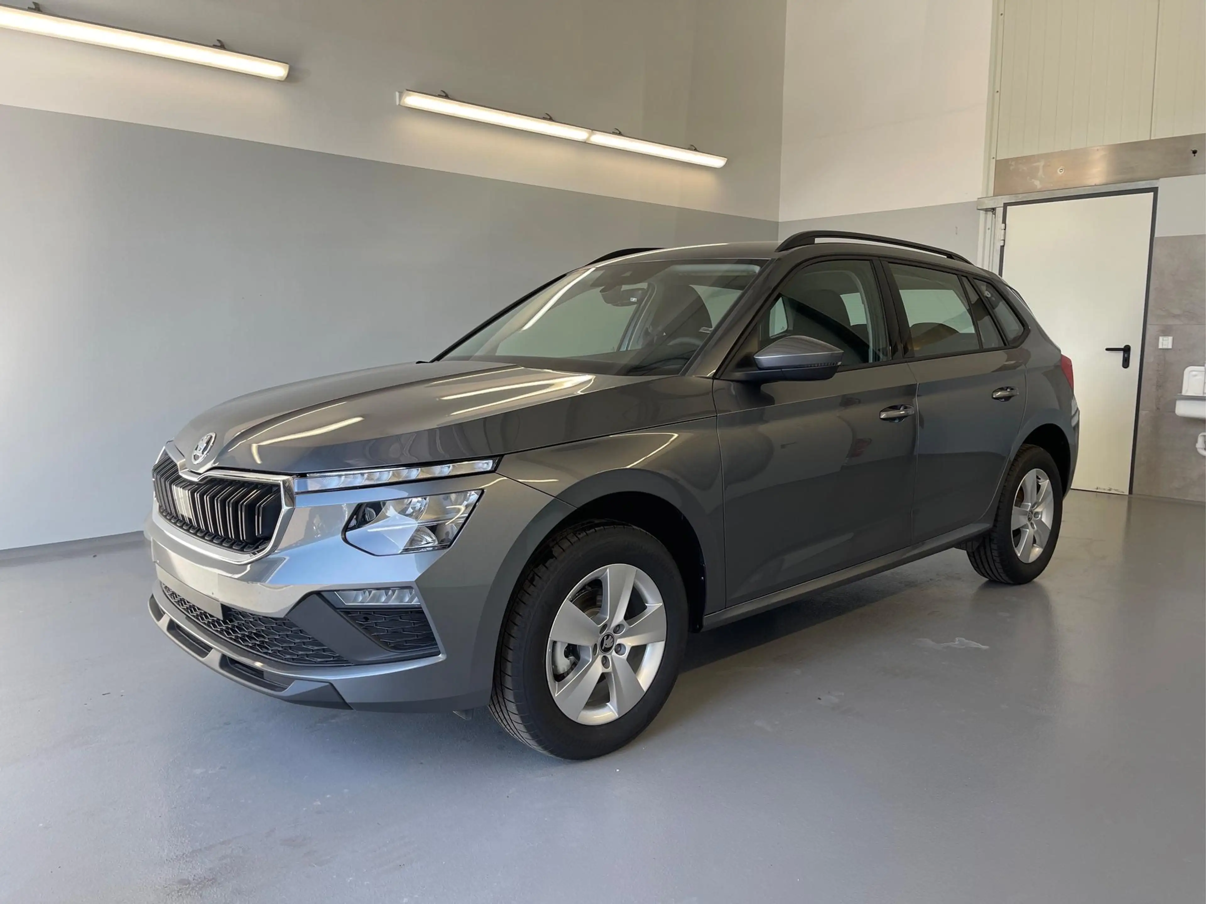 Skoda Kamiq 1.0 TSI Selection DSG/AHK/Alu/SmartLNavi/PDC/CAM/LED — photo 10