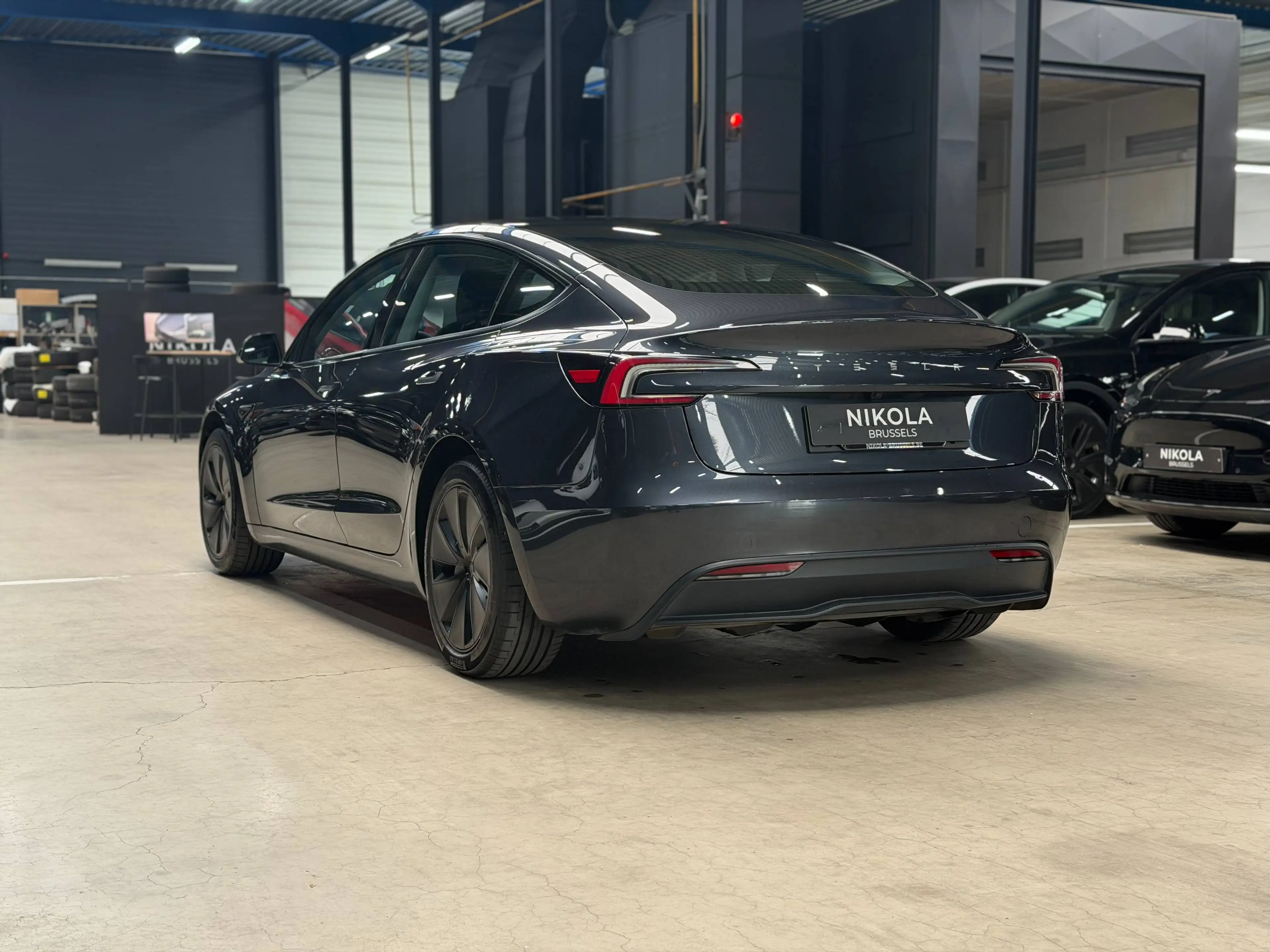 Tesla Model 3 HIGHLAND - RWD - HARDWARE 4 - FSD READY - STEALTH GREY — photo 4