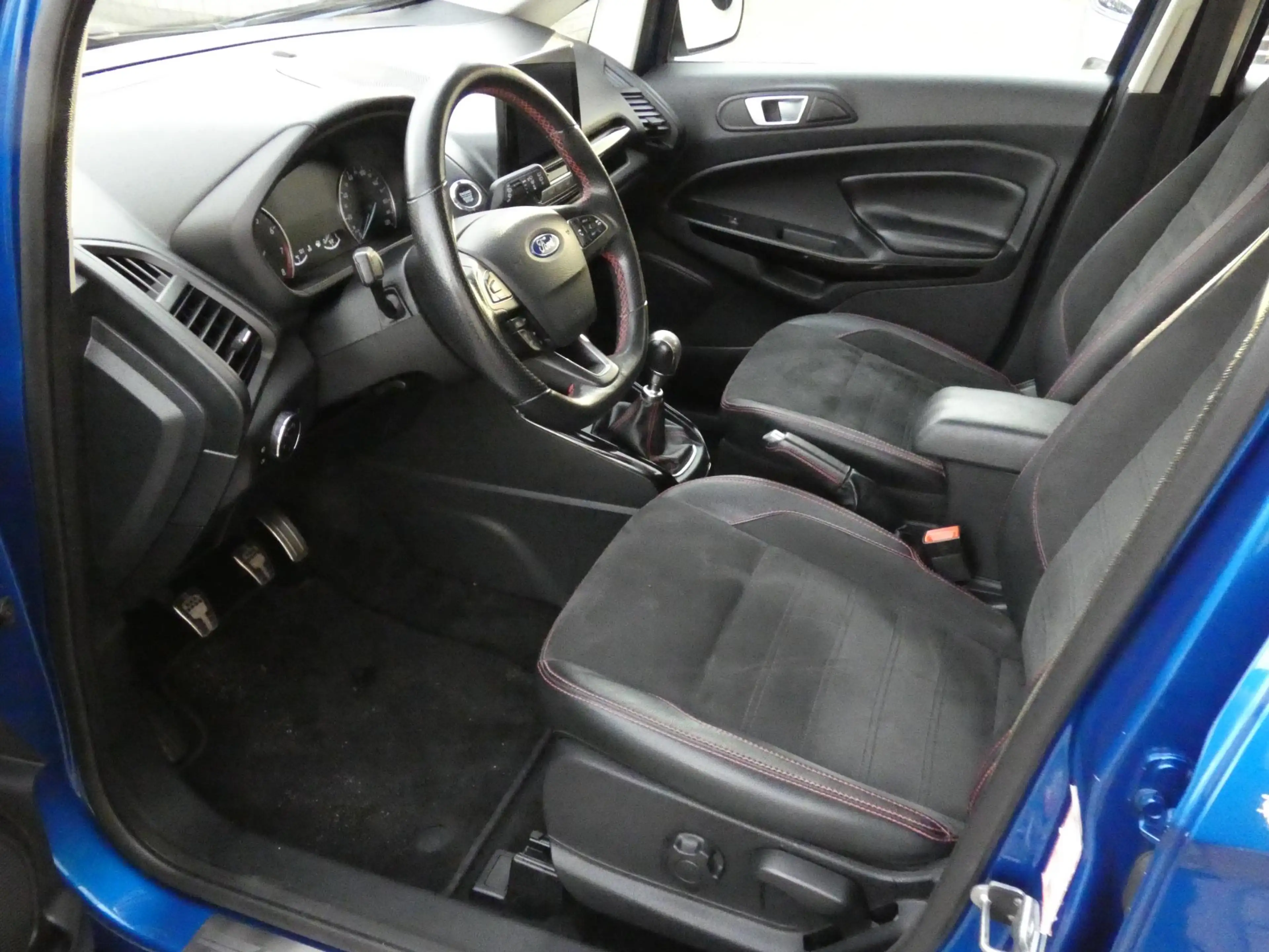 Ford EcoSport 1.0 EcoBoost ST-Line | TREKHAAK | APPLE CARPLAY | — photo 4
