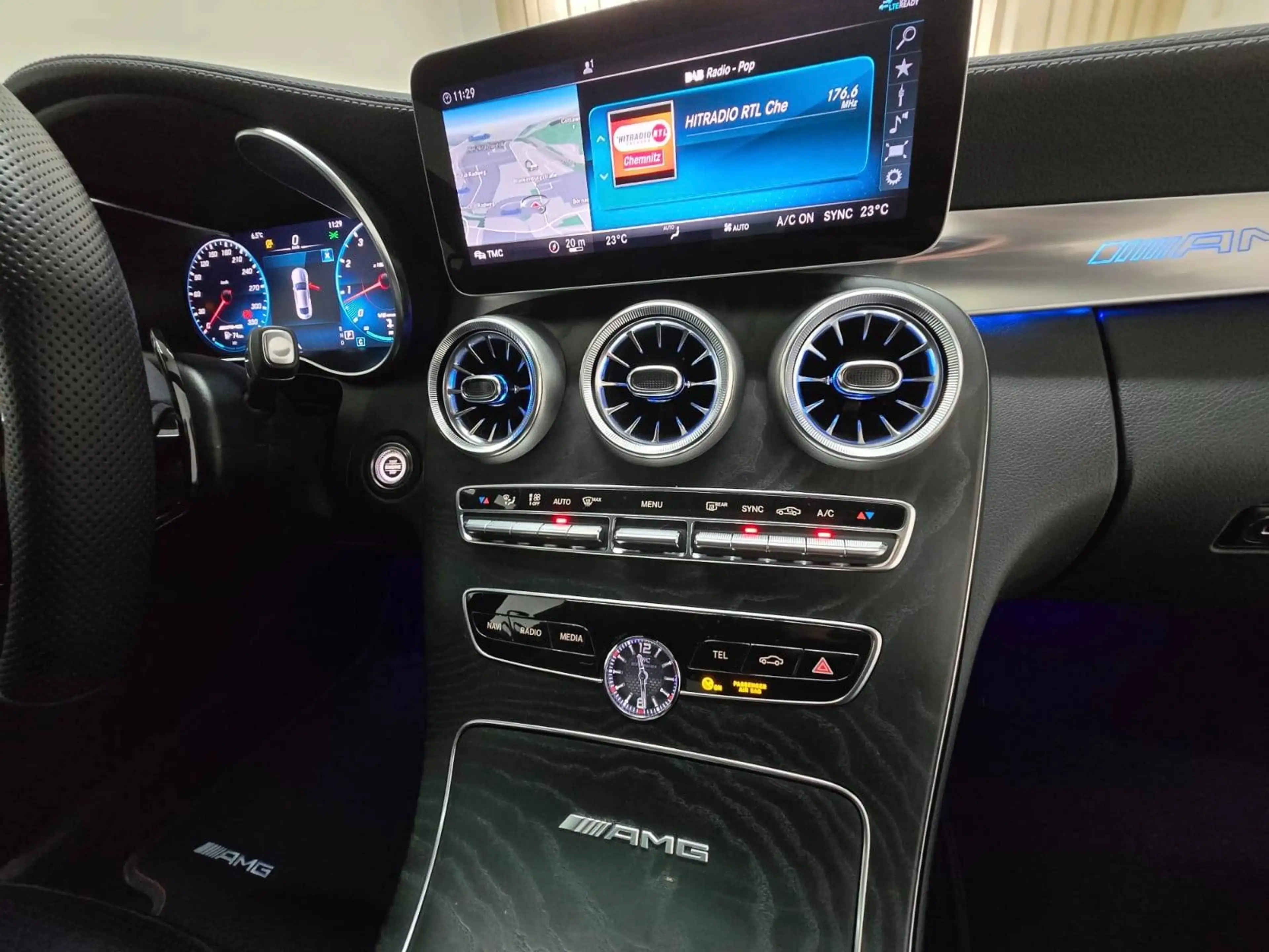 Mercedes-Benz C 63 AMG Coupe 4.0 V8 Multibeam Night Panorama Sportabgas NP106T€ — photo 14
