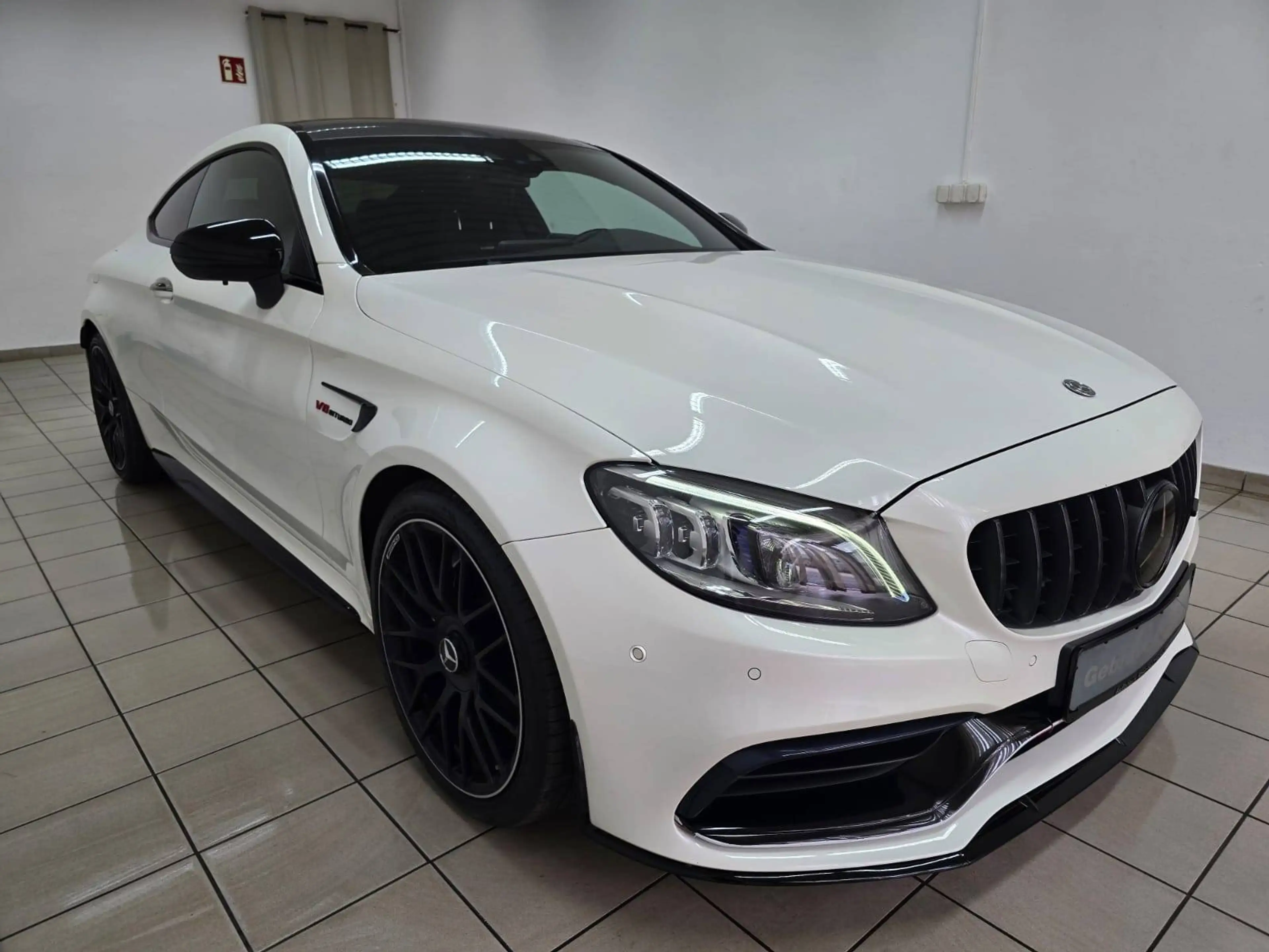 Mercedes-Benz C 63 AMG Coupe 4.0 V8 Multibeam Night Panorama Sportabgas NP106T€ — photo 4