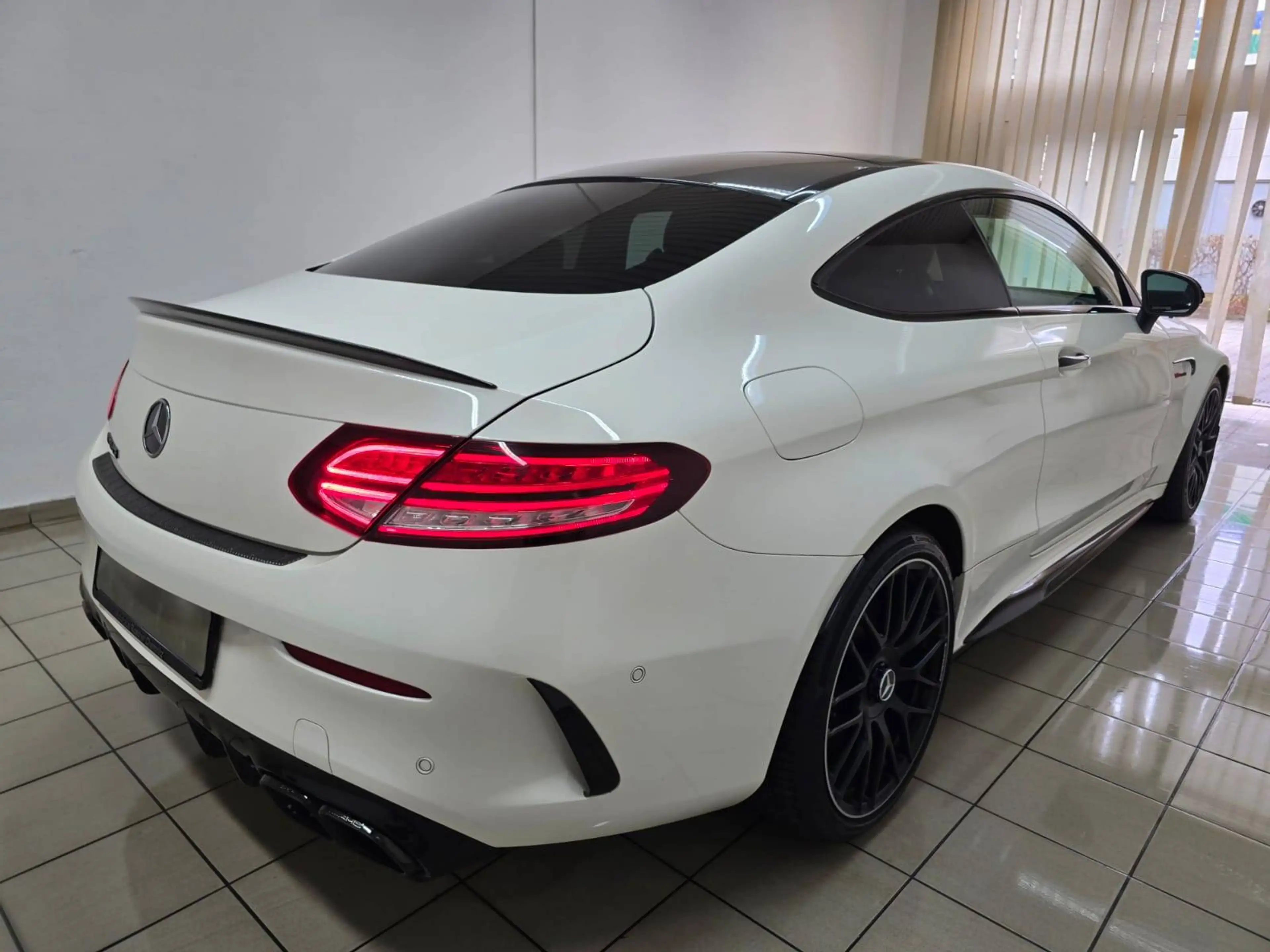 Mercedes-Benz C 63 AMG Coupe 4.0 V8 Multibeam Night Panorama Sportabgas NP106T€ — photo 3