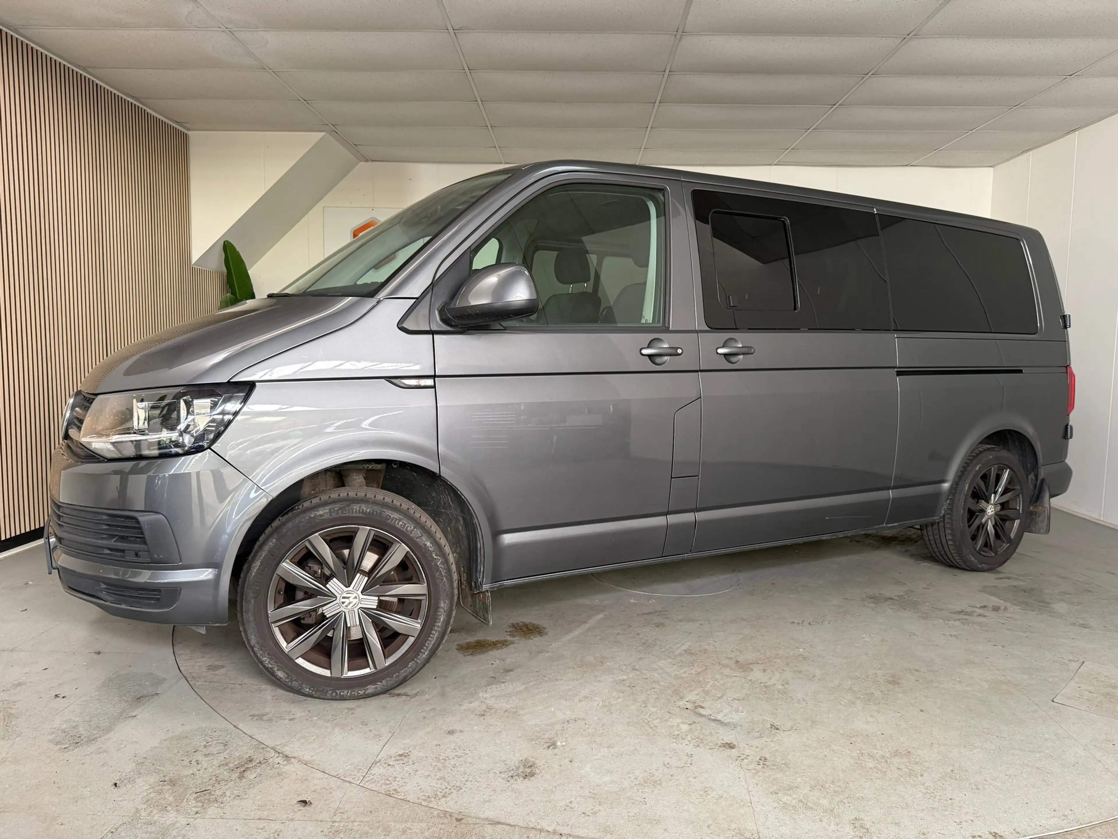 Volkswagen Transporter 2.0 TDI L2H1 4Motion Airco, Automaat, Navi, LMV, T — photo 4