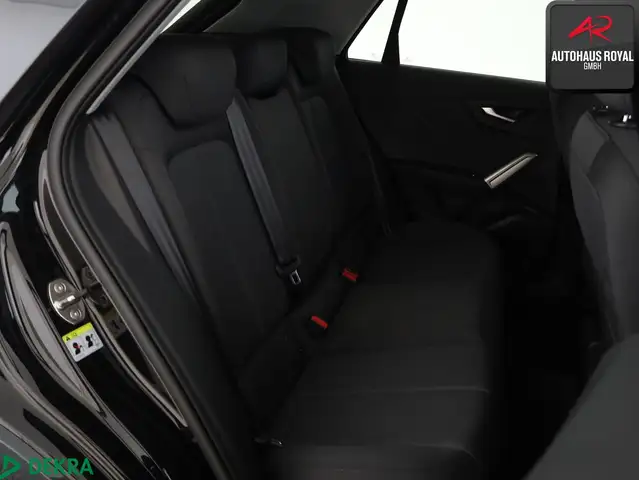 Audi Q2 view 12