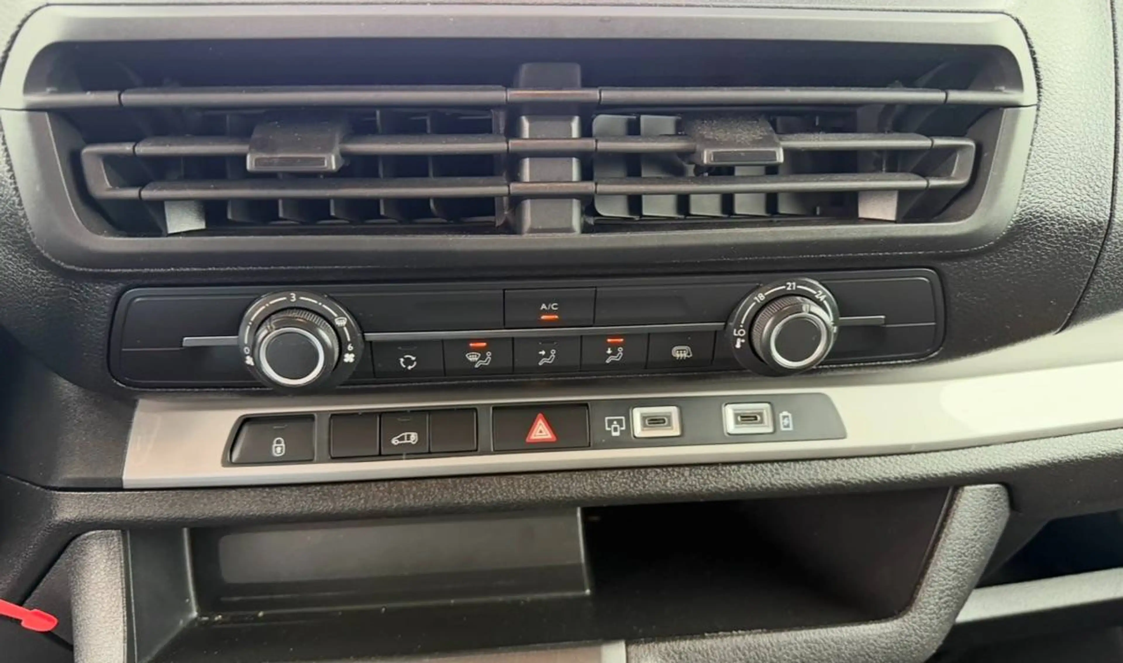 Citroen Jumpy 2.0//L3//144 Pk//Camera//Cruise Control//€21480 Ex Btw — photo 11