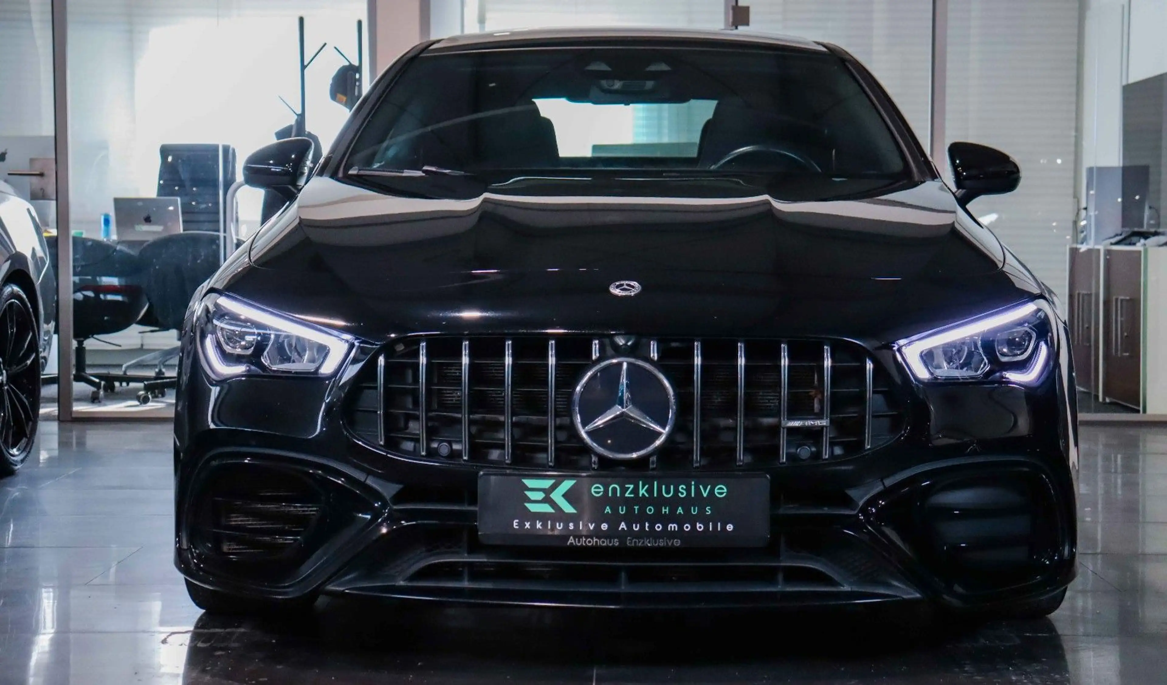 Mercedes-Benz CLA 45 AMG 4M*NAVI*PANO*SPUR*NIGHT*KAM*WIDESCREE — photo 3