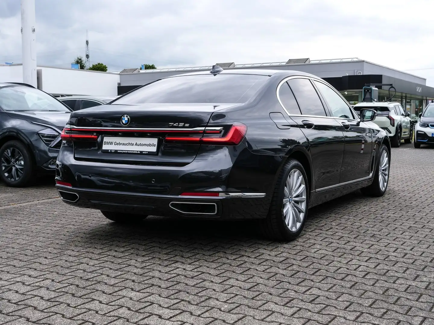 BMW 745 e GSD DA Pro Laser PA+ Massage HK HuD Grey - 2