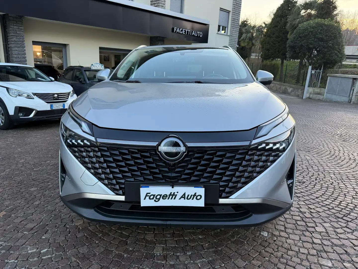 Nissan Qashqai 1.3 MHEV 2WD 158CV N-CONNECTA XTRONIC Grigio - 2