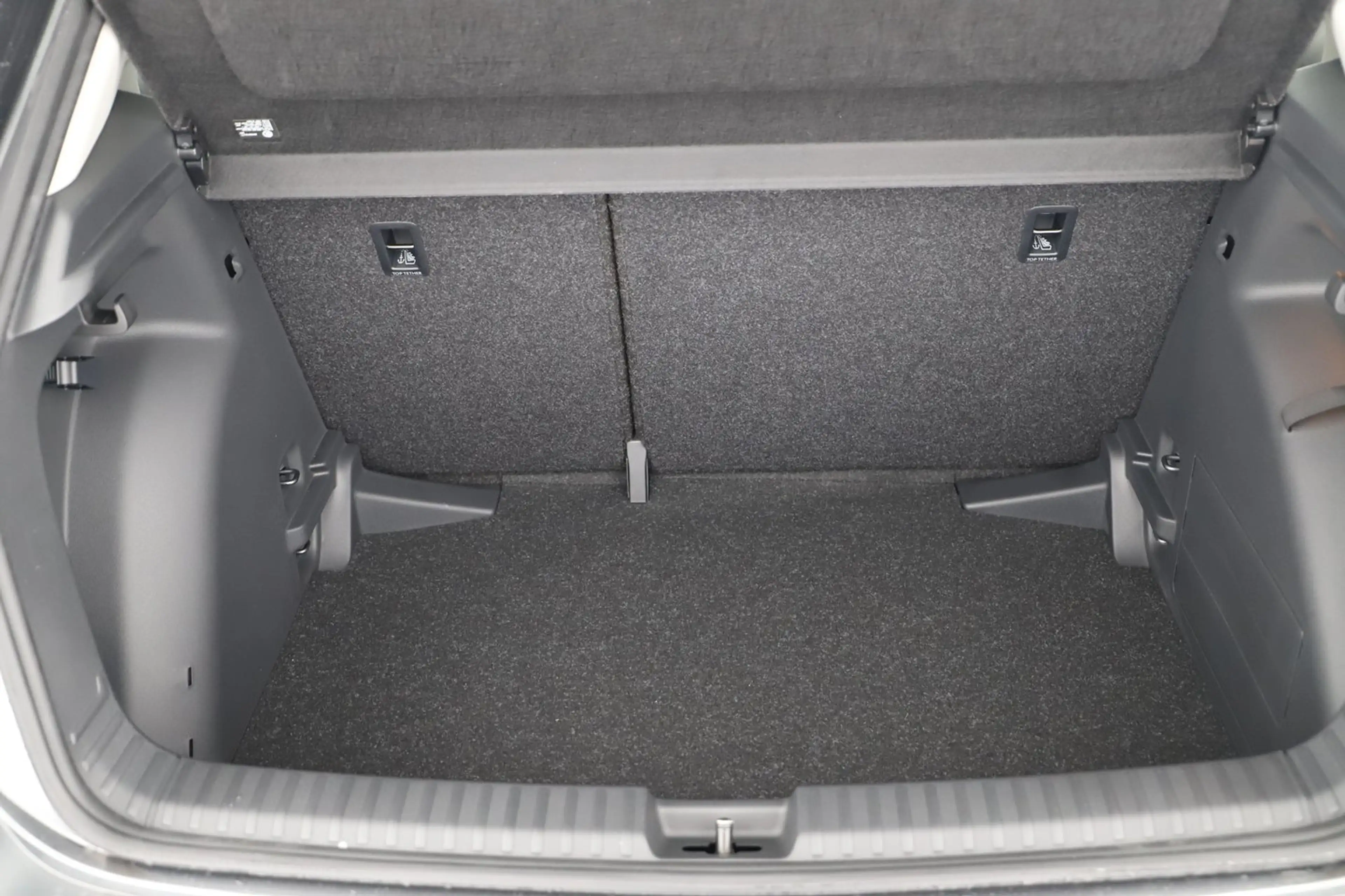Skoda Fabia Essence TSI — photo 15