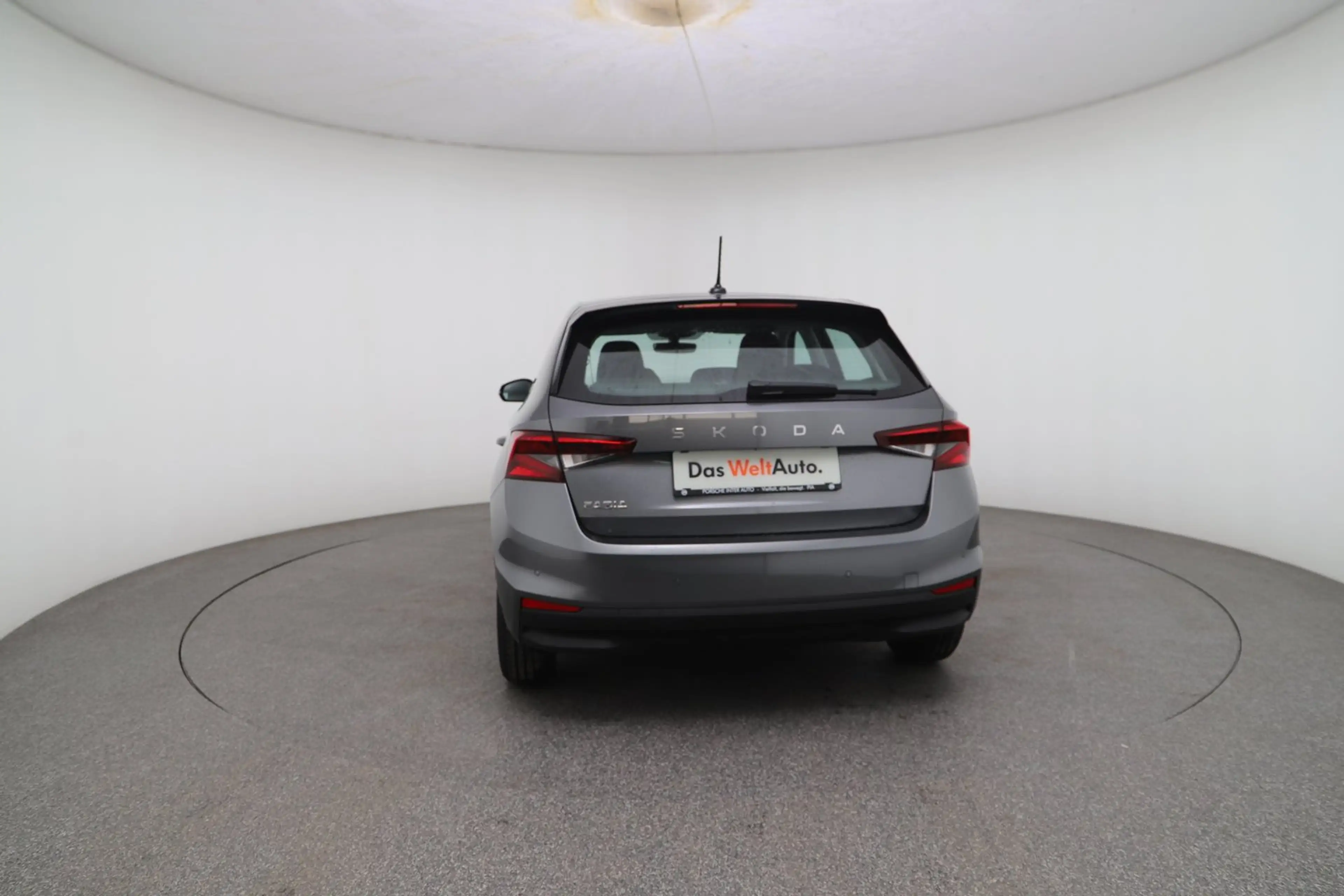 Skoda Fabia Essence TSI — photo 4
