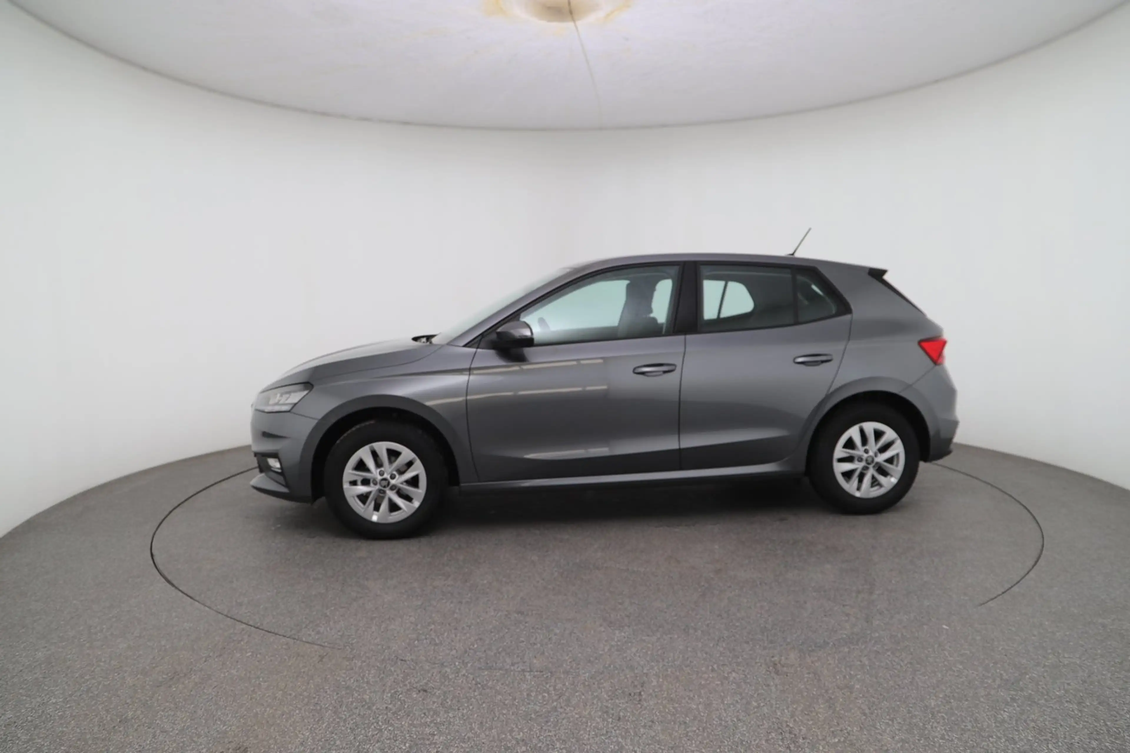 Skoda Fabia Essence TSI — photo 2