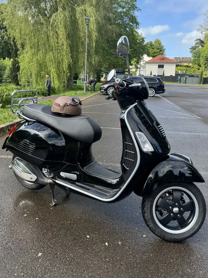 Vespa GTS Super 300