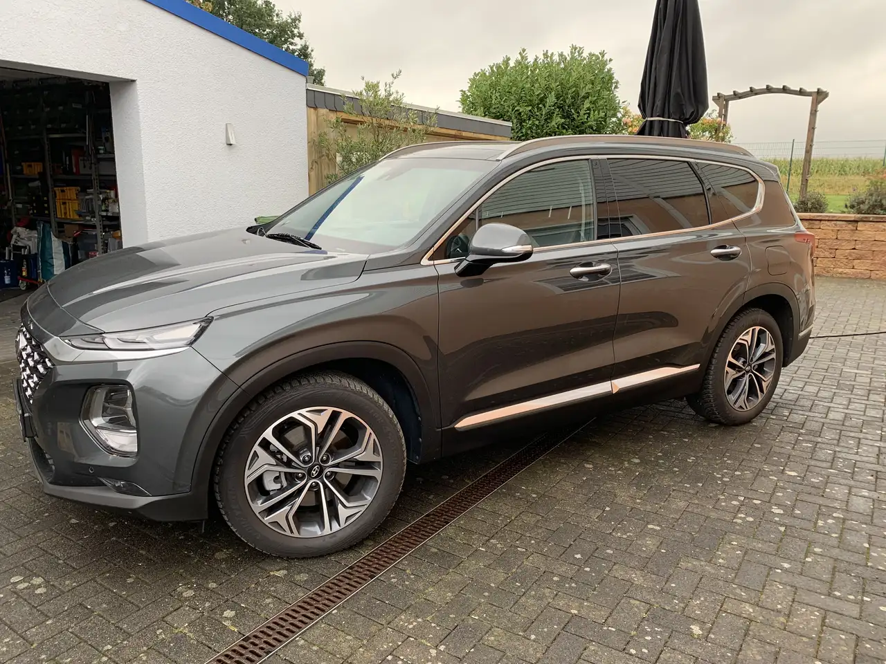 Hyundai SANTA FE