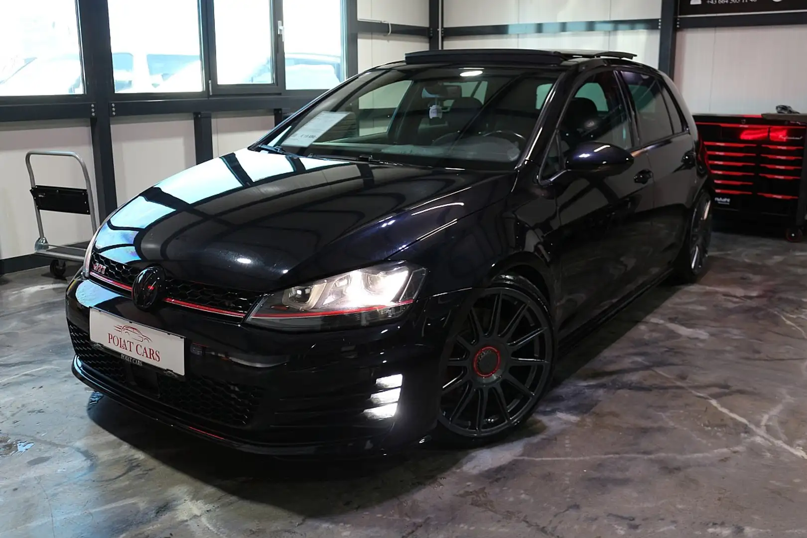 Volkswagen Golf GTI 2,0 TSI DSG Performance *ACC* *KW* *PANO* Schwarz - 1