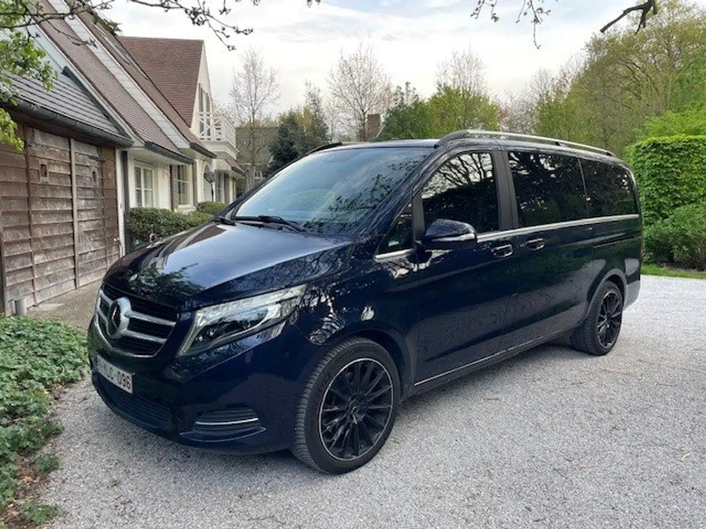 Mercedes-Benz V 250 V 250 d lang 4Matic 7G-TRONIC SCORE Zwart - 2
